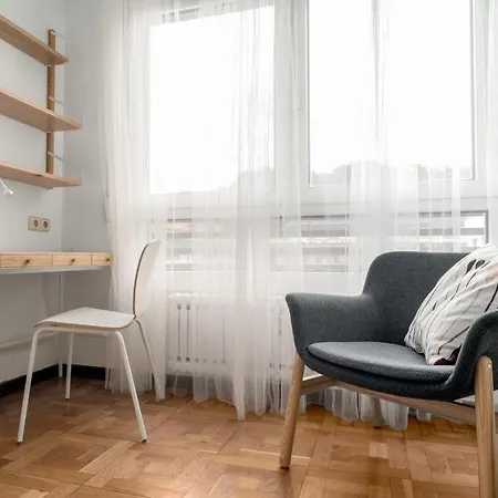 Apartamento Muy Comodo Con Parking